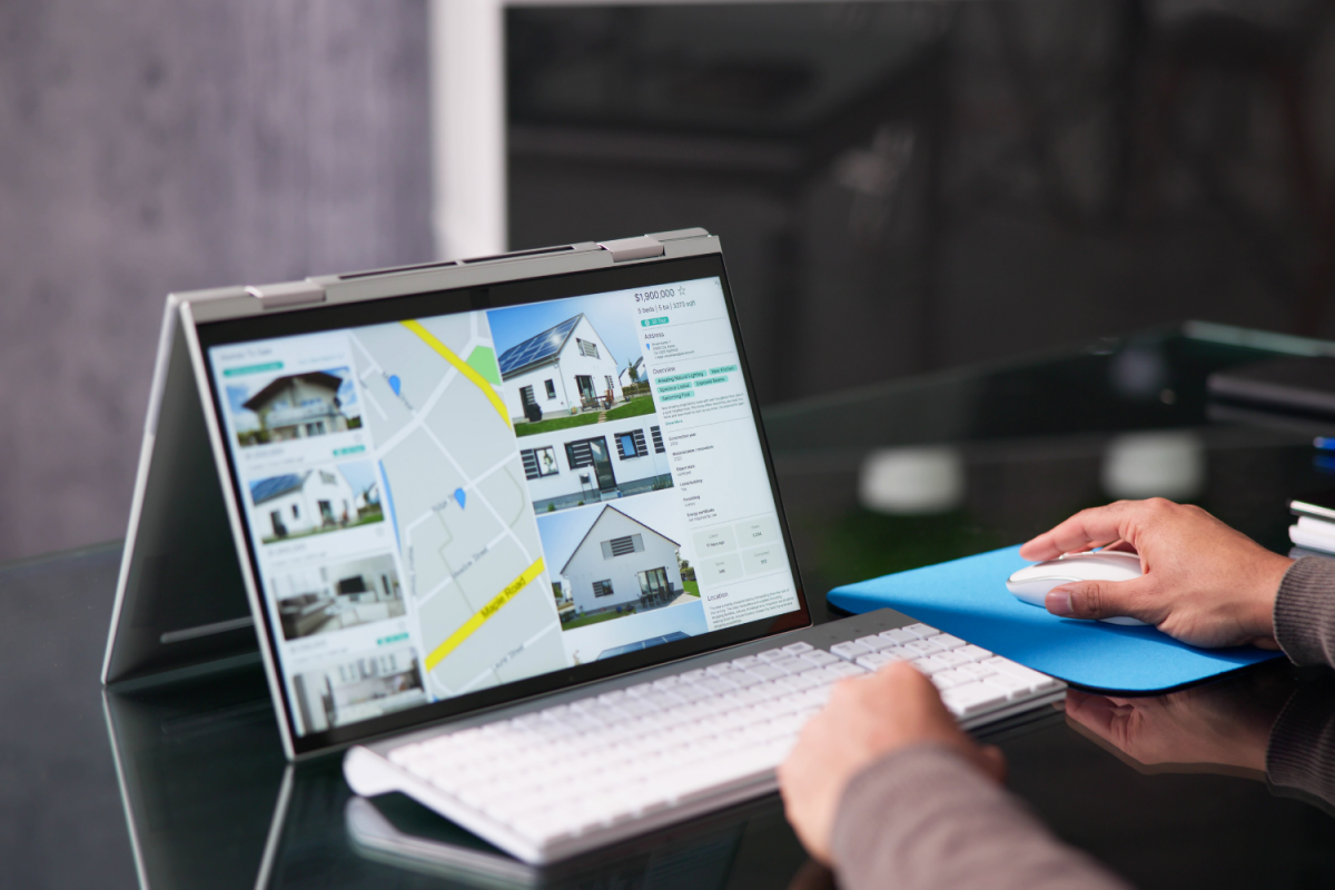 Compravendite immobiliari online: crescita record nel 2025